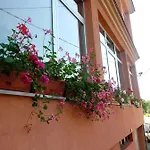فندق Miris Dunja 88 توزلا