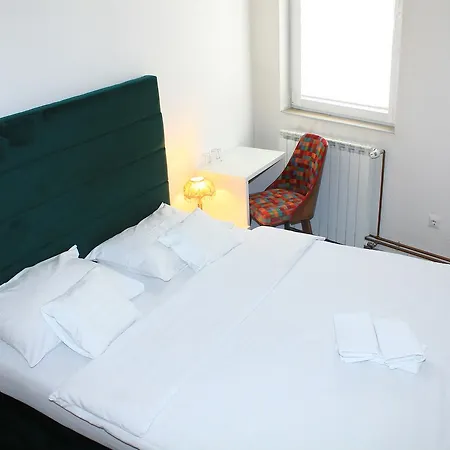 Miris Dunja 88 3* Tuzla