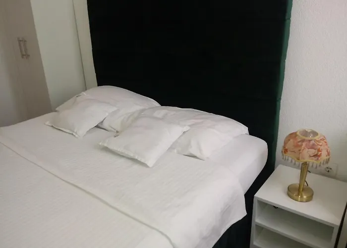 Miris Dunja 88 3* Tuzla